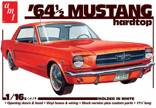 AMT 1966 Plymouth Barracuda Funny Car “Hemi Hustler” 1:25 Scale Model Kit