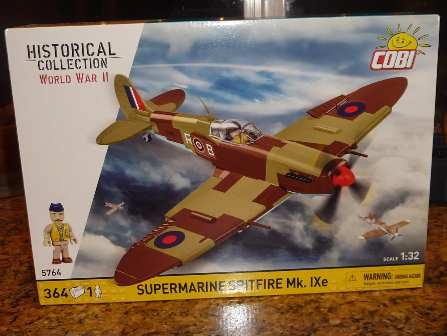 Cobi Historical Collection WWII 1/32 Supermarine Spitfire Mk.IXe Model Set (364pcs)