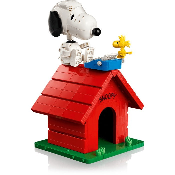 LEGO Ideas Peanuts Snoopy's Doghouse 21368 Building Set