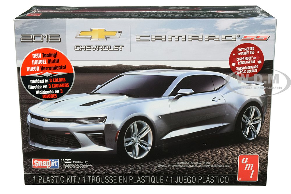 AMT982M/12 1/25 2016 Chevy Camaro SS Snap Kit