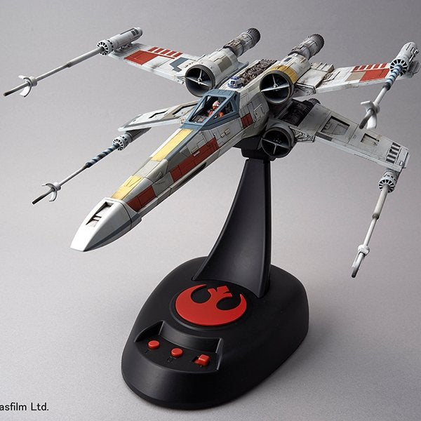 196419 1/48 X-Wing Starfighter Moving Ed. Star Wars