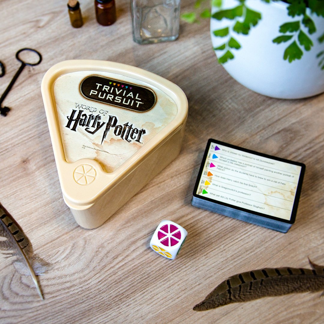 TRIVIAL PURSUIT: HARRY POTTER