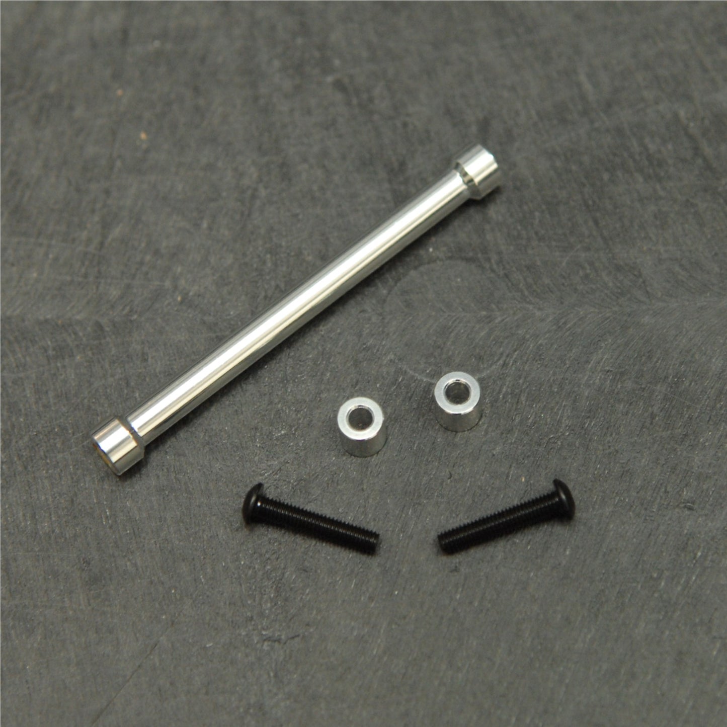 Aluminum Cross Brace and Shock Mount Spacer Kit, Silver, for Axial SCX10