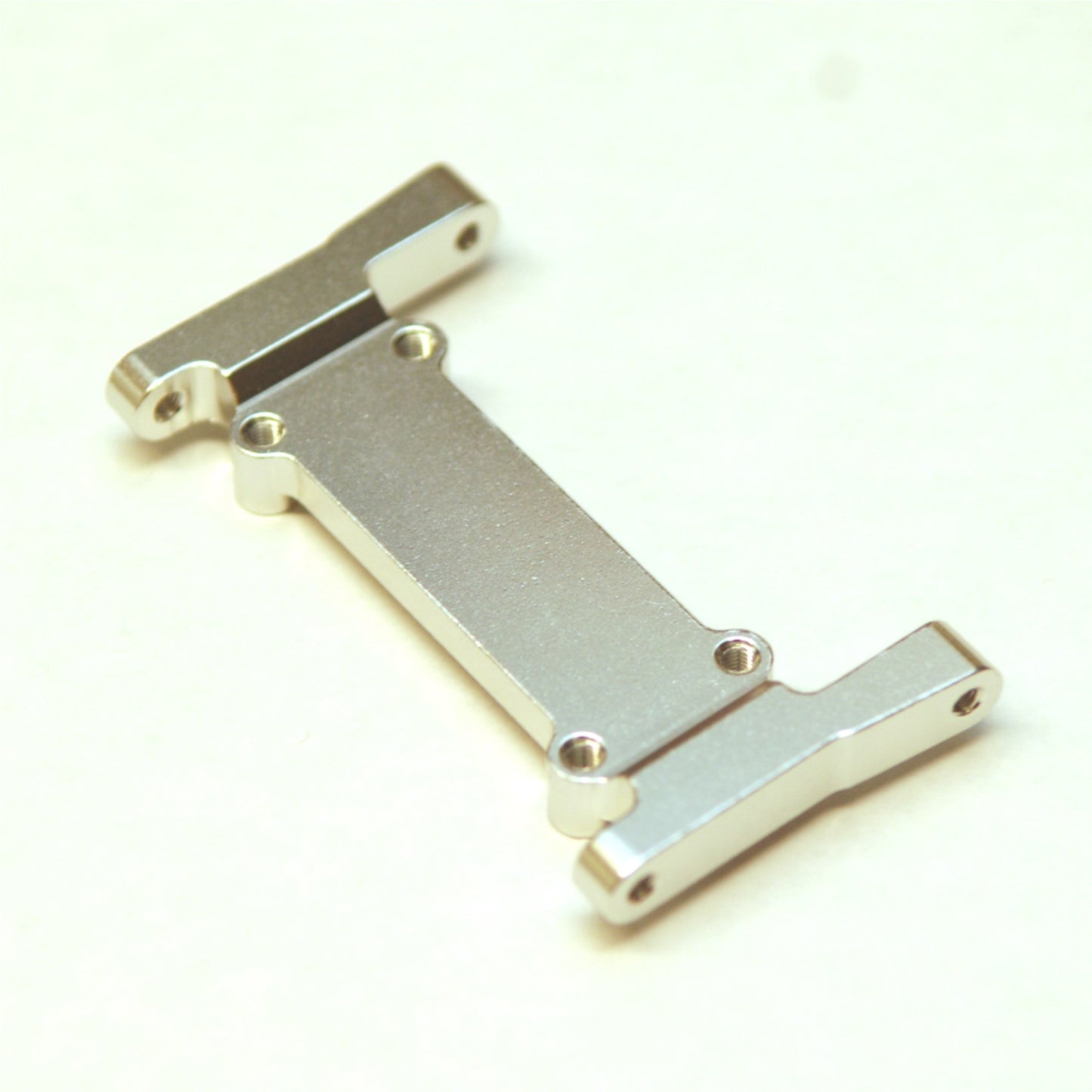 Aluminum Battery Tray Mount / Front Chassis Brace, Silver, for Associated Element Enduro