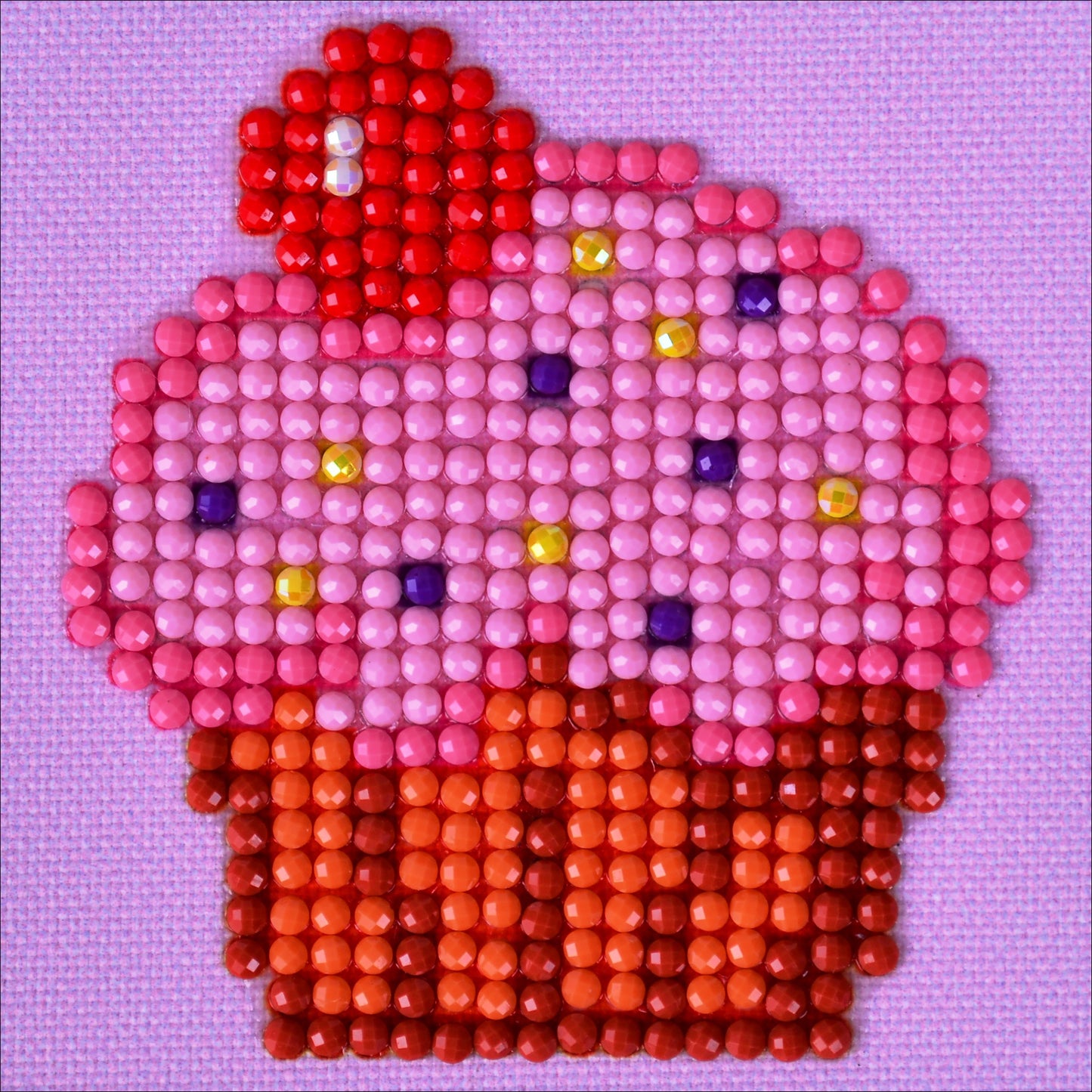 Diamond Dotz Diamond Embroidery Facet Art Kit 4.75"X4.75"-Cup Cake Yum