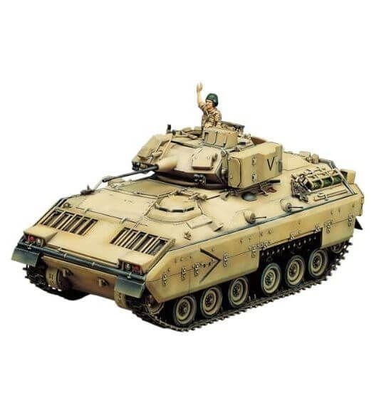 13237 1/35 M2 Bradley IFV