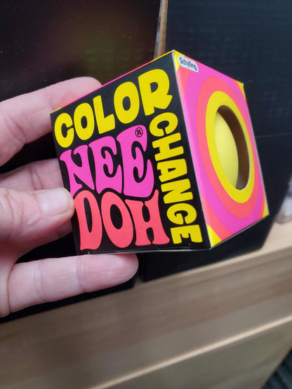 COLOR CHANGING NEE