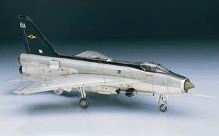Macross Plus YF-19 Hasegawa | No. 65651 | 1:48