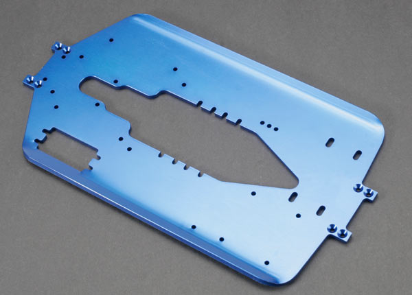 Chassis T-Maxx long wheelbase (extended 30mm) (6061-T6 aluminum 4.0mm) (blue anodized)