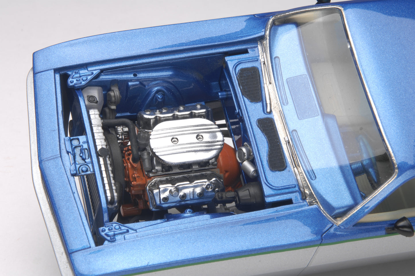 Plastic Model Kit-'70 Plymouth Hemi Cuda 2n1 1:25