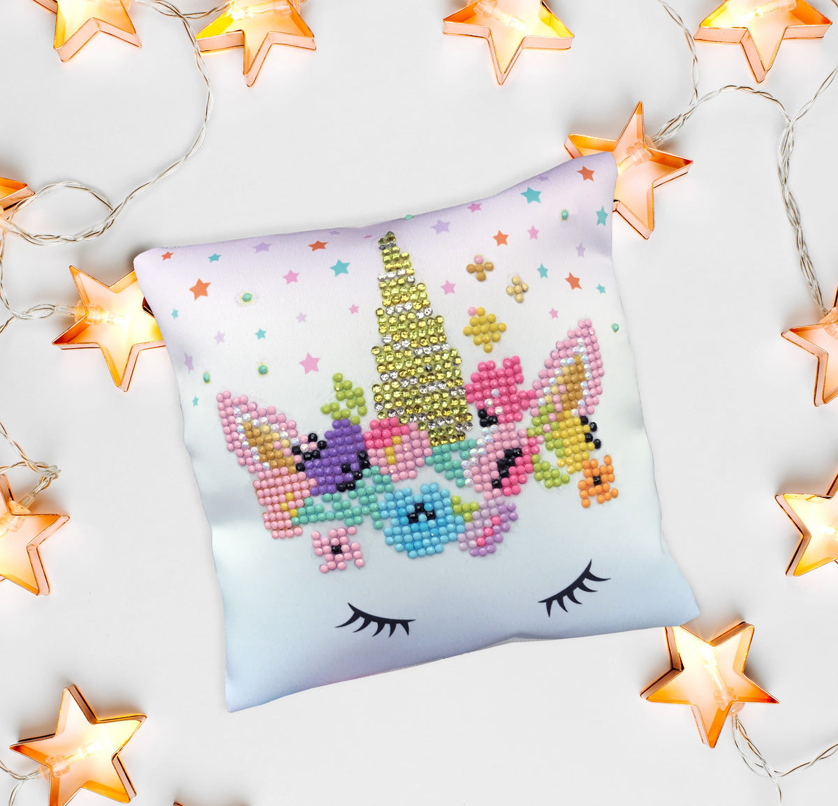 Diamond Dotz Diamond Embroidery Mini Pillows 7"X7"-Flower Crown