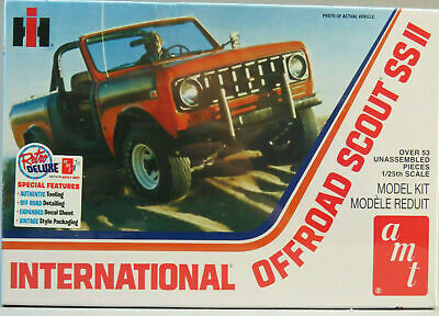 AMT1102/12 1/25 International Scout II