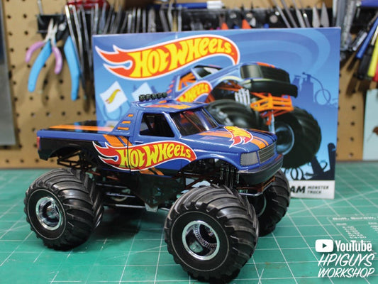 AMT RACE TEAM MONSTER TRUCK HOT WHEELS 1:25 SCALE MODEL KIT