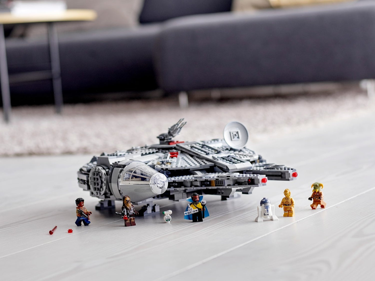 75257 Millennium Falcon