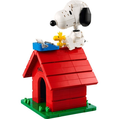 LEGO Ideas Peanuts Snoopy's Doghouse 21368 Building Set