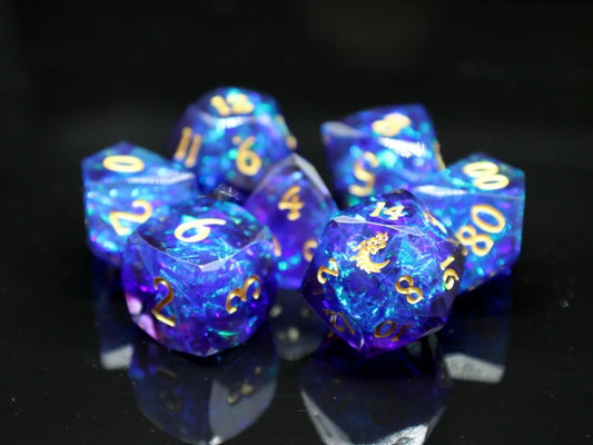 Old School Dice: Sharp Edged 7-Piece Dice Set - Diamond Cut - Darkness Comes