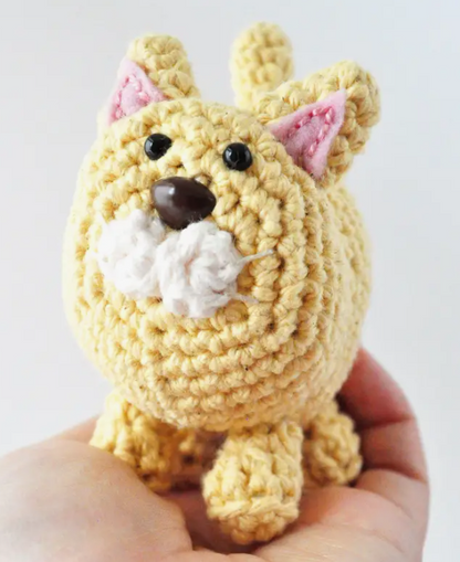 Cat DIY Crochet Kit | Gold and Cream