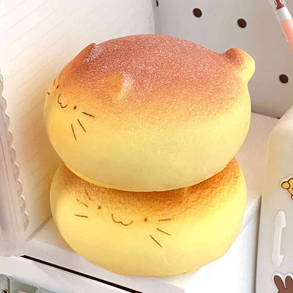 K-Wonderland - Cat Bread Squishy – Soft & Slow-Rebound Stress Toy