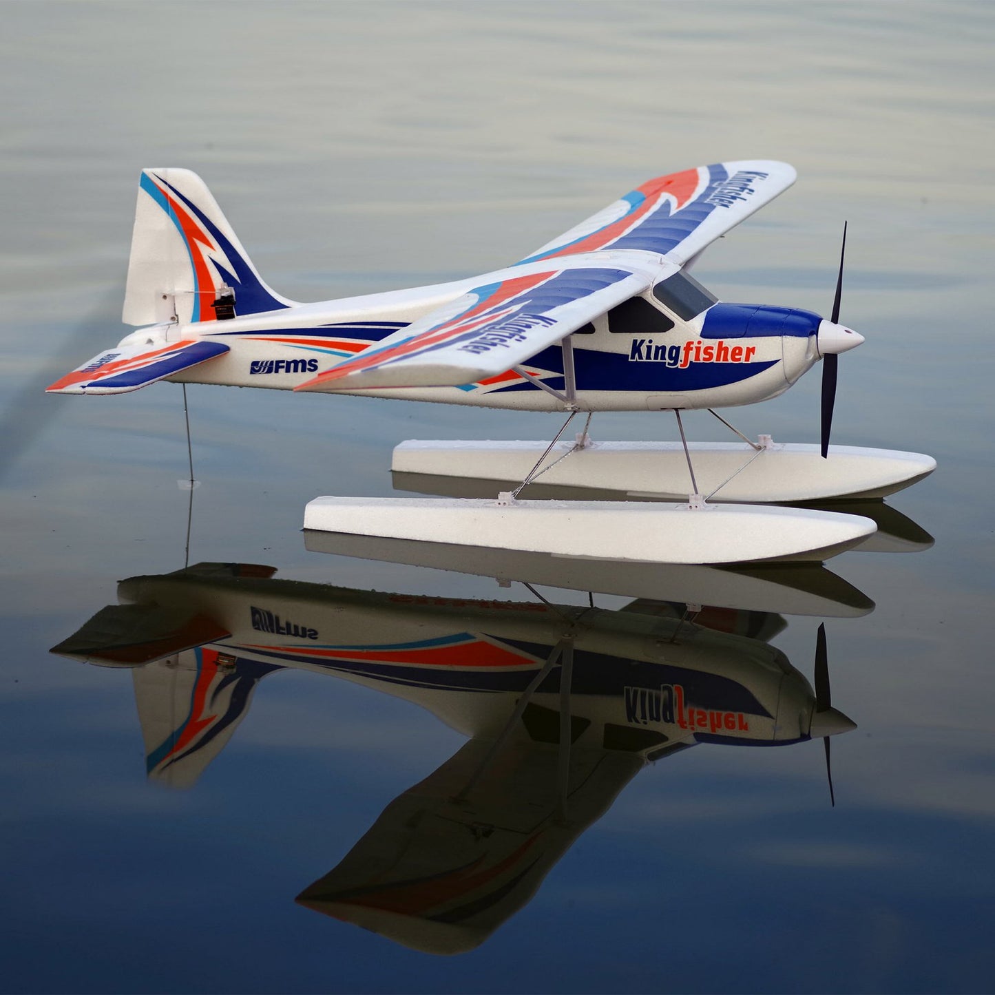 Kingfisher PNP 1400mm includes Wheels Floats Skis and Flaps