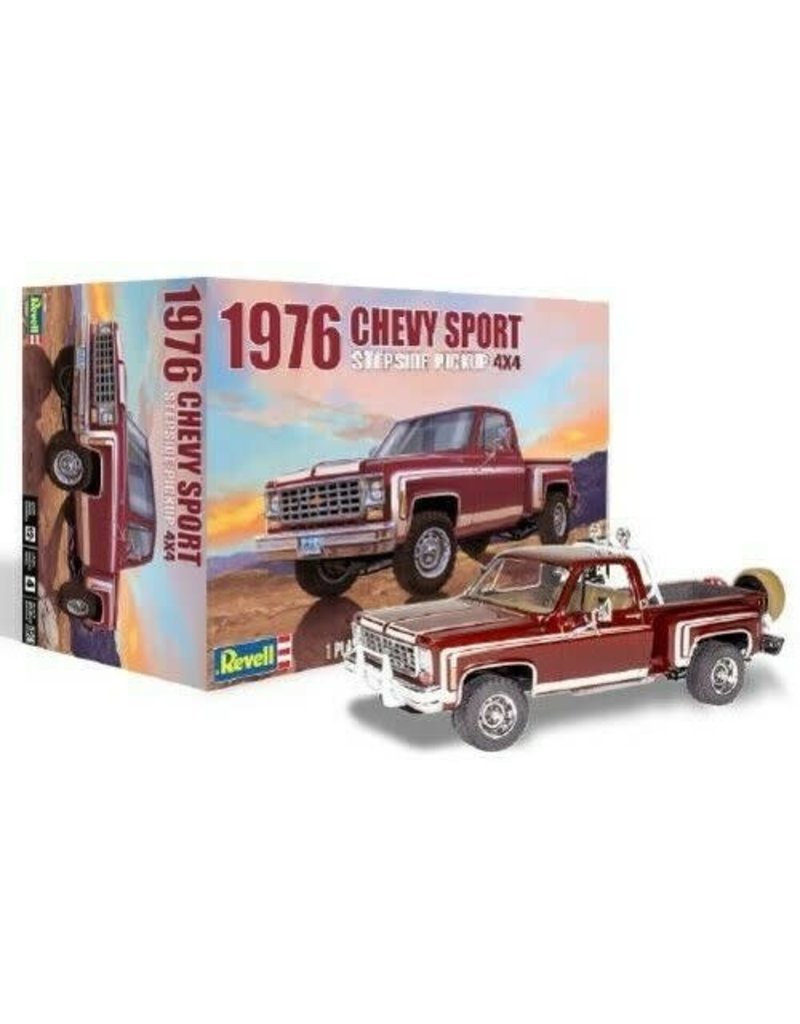 Plastic Model Kit-76 Chevy Sport Stepside Pickup 4X4