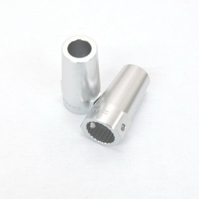 Aluminum Rear Lock Outs, Silver, for Axial Wraith / Yeti, 1pr