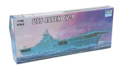 Trumpeter 1/700 USS Essex CV-9 US Aircraft Carrier Model Kit